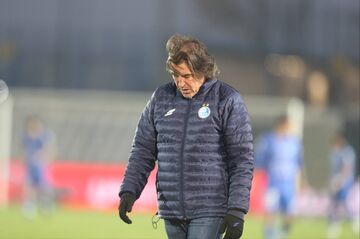 «حیا کن، رها کن» با زمزمه استقلالی‌ها/ واکنش ساپینتو به شعار جدایی