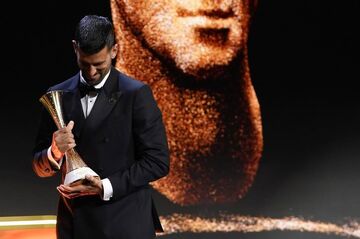 ویدیو| انتخاب بهترین ورزشکار غیرفوتبالی سال ۲۰۲۵/ گرفتن جایزه ویژه از دست کریستیانو رونالدو