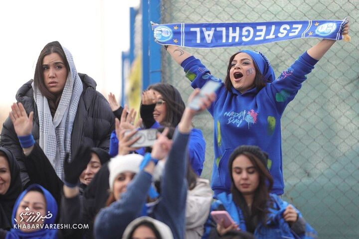 هواداران استقلال؛ استقلال - گل گهر