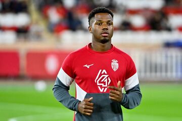 نحسی شماره ۱۰ لیونل مسی/ سقوط آرام یک پدیده؛ از رویای توپ طلا تا نبرد برای بقا