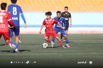 استقلال من را نخواست و خیلی خوشحالم به پرسپولیس آمدم/ اوسمار از هر کسی خوشش بیاید او را انتخاب می‌کند