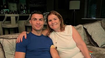 پیام عاشقانه کریستیانو رونالدو برای تولد مادرش +عکس