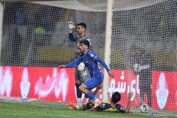 ویدیو| گل دوم استقلال به سپاهان (اسماعیل قلی‌زاده)