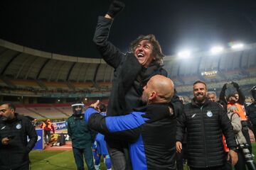 ساپینتو به سیم آخر زد؛ آقای مربی پیشین دهانت را ببند/ رامین خودش می‌خواهد برود، من او را اخراج نکردم