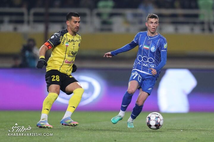 احسان حاج صفی؛ سپاهان - استقلال