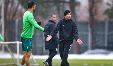 پشت پرده لیست بلند بالای سرمربی پرسپولیس در نقل و انتقالات؛ اعتراف تلخ اوسمار!