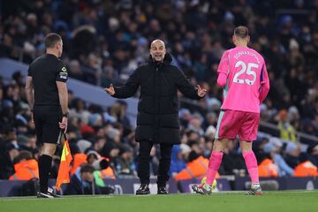 اعصاب گواردیولا خرد شد: شما بهتر از من فوتبال می‌فهمید!