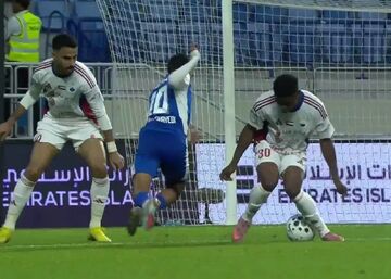 ویدیو| جادوی مهدی قایدی در گرفتن پنالتی/ ستاره ایرانی با یک لایی دو نفر را جا گذاشت!