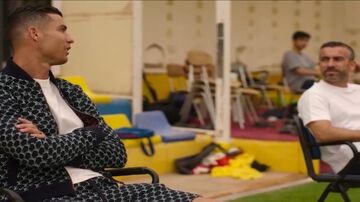 ویدیو| رونالدو در حال تماشای بازی پسرش