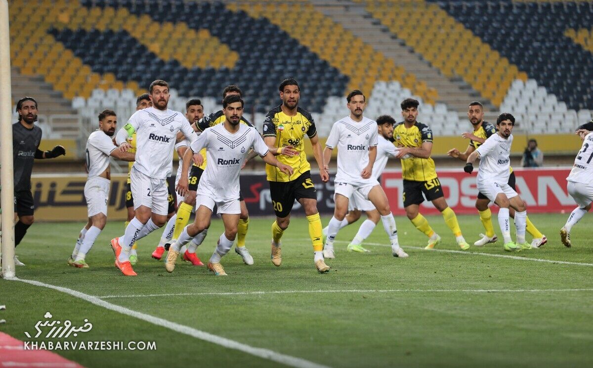 سپاهان ۰ - ملوان ۰/ خبر خوب به پرسپولیس از نقش جهان؛ سپاهان حریف ملوان ۱۰ نفره نشد سپاهان ۰ - ملوان ۰/ خبر خوب به پرسپولیس از نقش جهان؛ سپاهان حریف ملوان ۱۰ نفره نشد