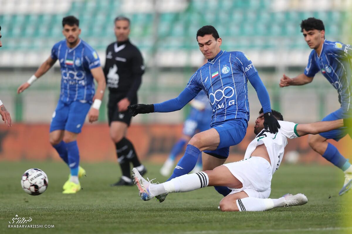 کارشناس داوری: پنالتی صددرصد استقلال گرفته نشد/ داور به ضرر آبیهای تهرانی سوت زد استقلال