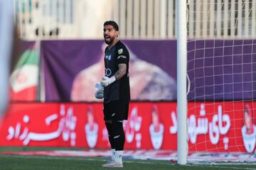 حمایت تمام قد هواداران استقلال از منجی ساپینتو/ آمار چشم‌نواز رقیب دروازه‌بان لالیگایی آبی‌ها 