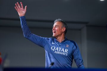 ضربه‌ای بزرگ برای منچستریونایتد؛ این مربی قصد رفتن ندارد