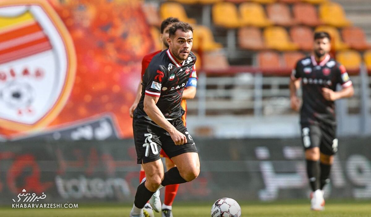 این همه وابستگی به اورونوف خطرناک است/ بازیکن ۱۸ ساله فولاد درس بزرگی به ستاره‌های پرسپولیس داد 