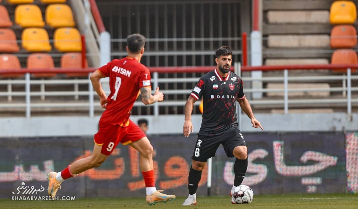 ویدیو| مقصر شکست پرسپولیس با واکنش کنایه‌آمیز یک بازیکن