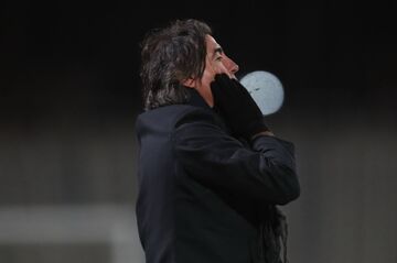 بازیکنی که امکان بازی نداشت، یک تعویض استقلال را سوزاند؛ ساپینتو اشتباه کرد یا دلسوزی؟