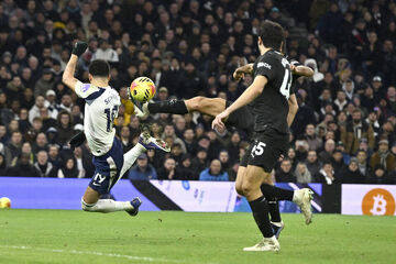 تاتنهام ۲ - منچسترسیتی ۲/ عقربی تماشایی برای تقسیم امتیازها