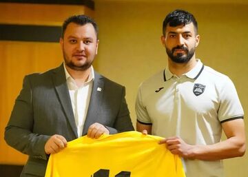 مقصد لژیونر پرسپولیسی رسماً رونمایی شد/ اولین تصویر با پیراهن تیم جدید +عکس