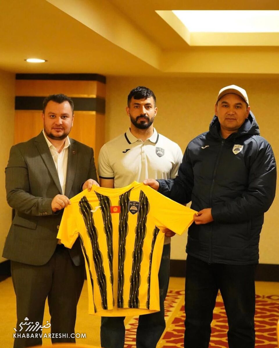 مقصد لژیونر پرسپولیسی رسماً رونمایی شد/ اولین تصویر با پیراهن تیم جدید +عکس