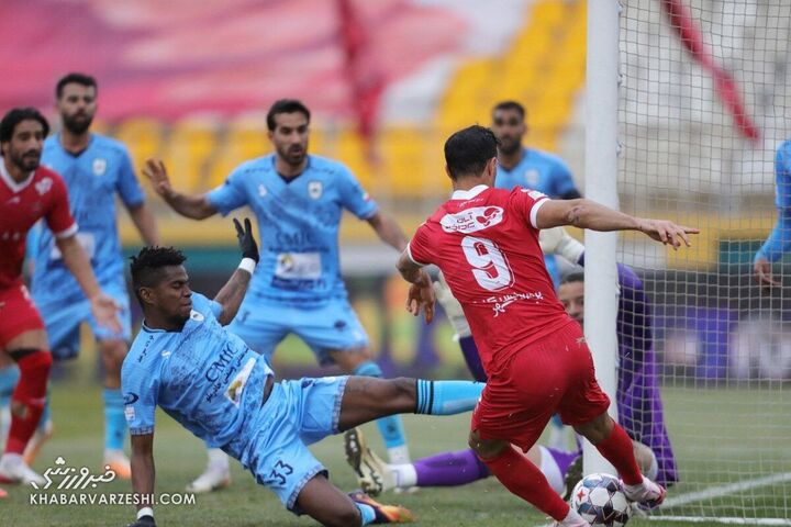 علی علیپور؛ پرسپولیس - چادرملو