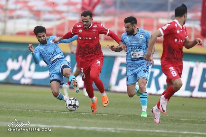 اوستون اورونوف؛ پرسپولیس - چادرملو