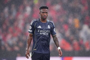 وینیسیوس باید انتخاب کند؛ عربستان یا رئال مادرید؟