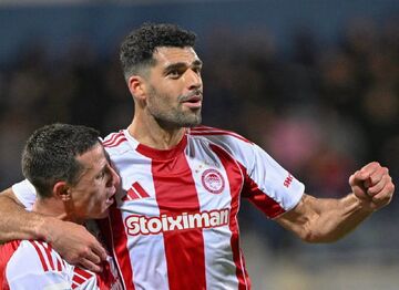 طارمی پادشاه ایرانی یونان/ صدرنشینی المپیاکوس با گل و پاس گل مهاجم ایرانی