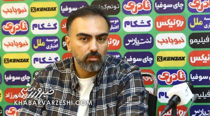 ویدیو| مدیر استقلال از بلاتکلیفی میزبانی بازی فردا می‌گوید!