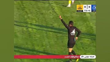 ویدیو| بازیکن جنجالی شمس آذر دوام نیاورد و مقابل استقلال اخراج شد!