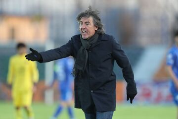 ساپینتو با صغیر و کبیر، ایرانی و خارجی، تعارف ندارد!