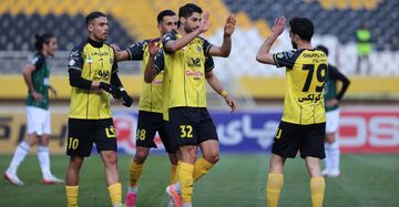 سپاهان ۱ - خیبر ۰/ بازگشت طلایی به فوتبال ایران/ سپاهان در کورس قهرمانی