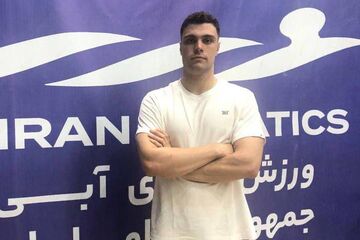 پدیده شنای ایران رکورد ملی ۲۰۰ متر قورباغه را شکست