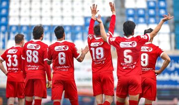 پرسپولیس، شیر خانه و بازنده بیرون خانه!