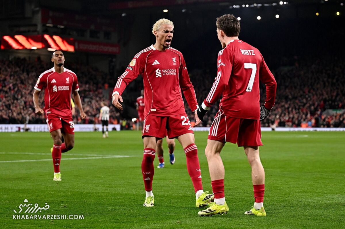 هوگو اکیتیکه و فلوریان ویرتس