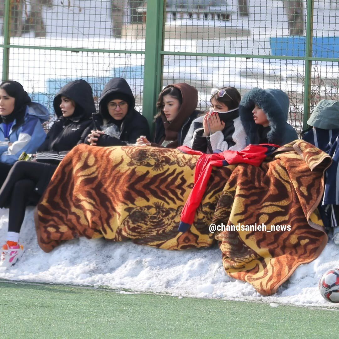 مینی فوتبال بانوان شهر