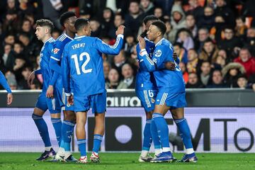 والنسیا ۰ - رئال مادرید ۲/ رئالی‌ها در خانه خفاش سه امتیاز گرفتند