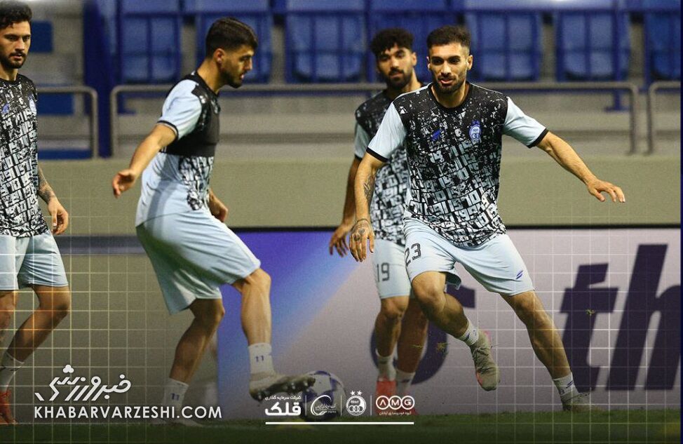 وریا غفوری از نزدیک استقلال را زیر نظر گرفت +عکس