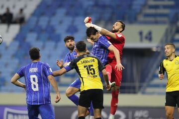 استقلال ۰ - الحسین ۱/ شلیک ناگهانی دیوار آبی‌ را شکست؛ VAR و ابولیلا علیه ساپینتو سد شدند