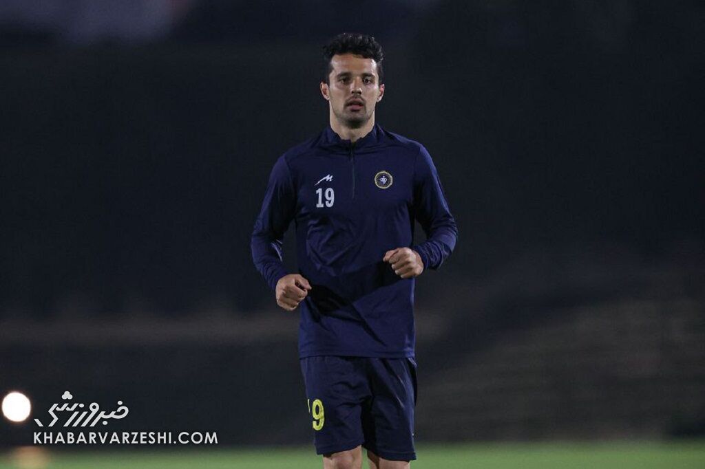 مرسی آقای ملی‌پوش که باز هم به تیم ضربه زدید/ تقصیر داور بود که به جای پاداش به شما کارت داد!