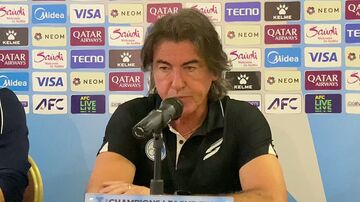 ویدیو| اعتراض ساپینتو به داور بازی آسیایی: هنوز نفهمیدم چه شد!