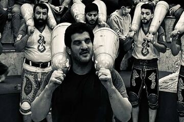 رسول خادم: خدایا هر کسی که به این مردم ظلم می‌کند را روسیاه کن +ویدیو