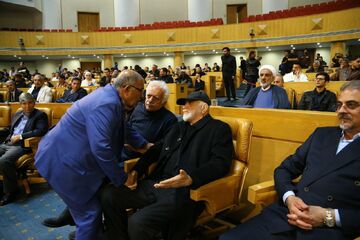 حال خالق نام «استقلال» خوب نیست +عکس