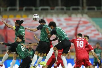 جدول لیگ برتر| گلباران صدرنشین و تحقیر پرسپولیس/ هدیه به استقلال، تراکتور و سپاهان