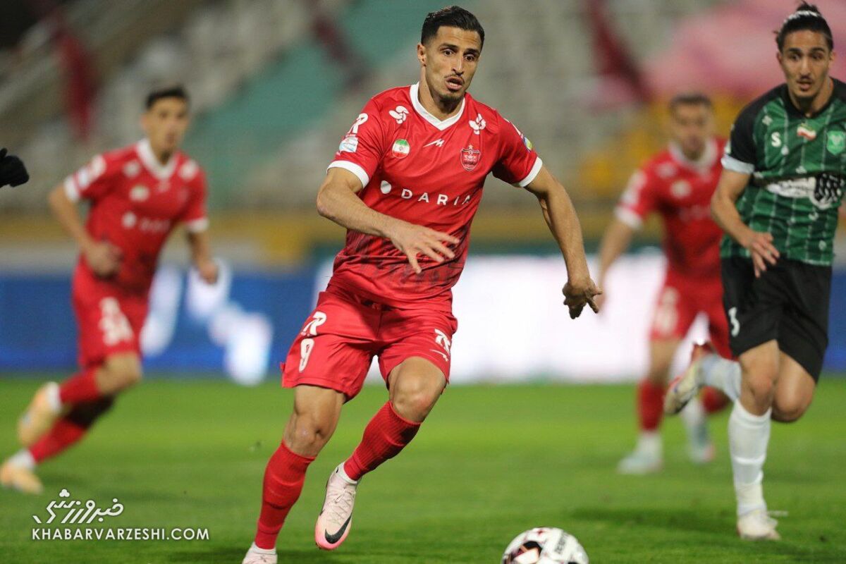 عاشق پرسپولیسم و جانم را برای آن می‌گذارم/ به خاطر خبر اشتباه در حال فحش خوردن هستم