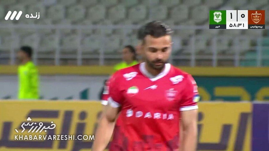 ویدیو| عصبانیت و لبخند معنادار سروش رفیعی پس از تعویض!