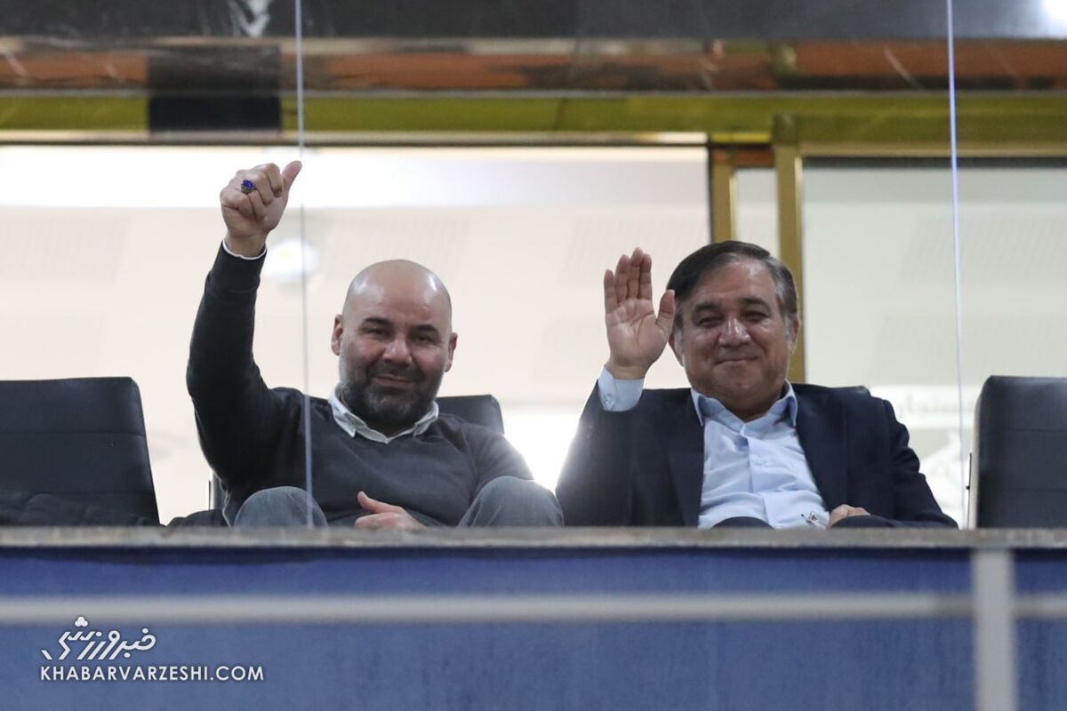 علی تاجرنیا و سهراب بختیاری‌زاده در دیدار استفلال و مس رفسنجان