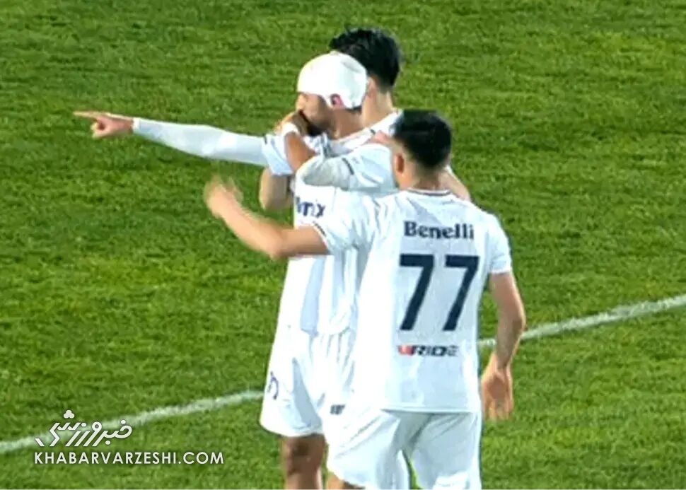 فرار تراکتور از چنگ ملوان زبل