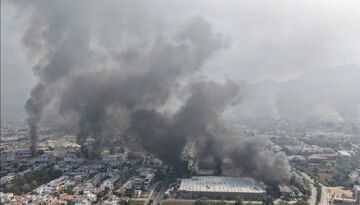 آتش در خیابان‌ها، تردید در میزبانی مکزیک؛ شهر در آستانه سقوط به‌دست کارتل مواد مخدر! +ویدیو