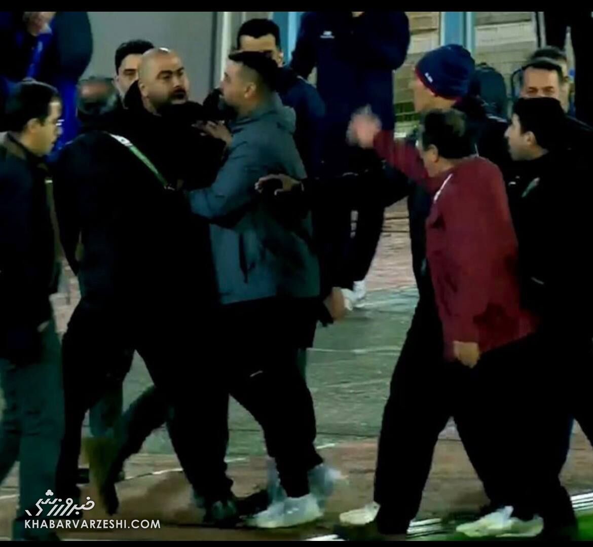 آقا مازیار، جناب خداداد عزیزی! شما دیگه چرا؟