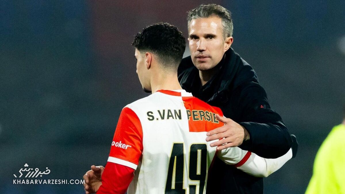 ویدیو| ضربه آکروباتیک برنده جایزه قشنگ‌ترین گل ماه/ پسر مثل پدر؛ هنرنمایی شکیل فن‌پرسی